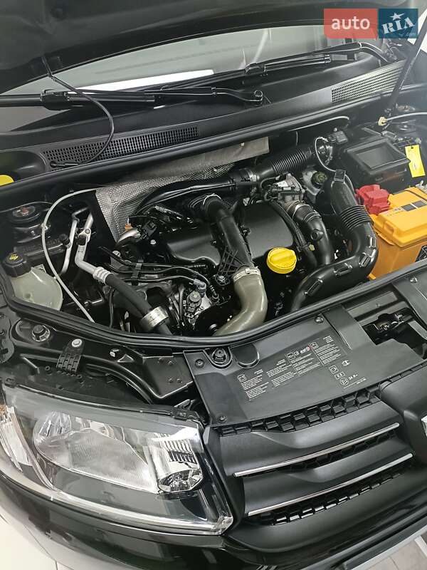 Внедорожник / Кроссовер Dacia Sandero 2013 в Николаеве