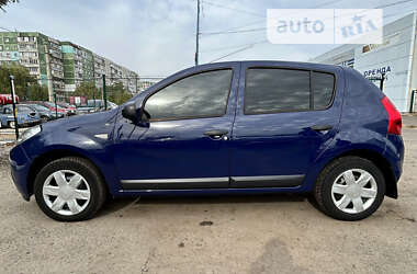 Хетчбек Dacia Sandero 2009 в Сумах