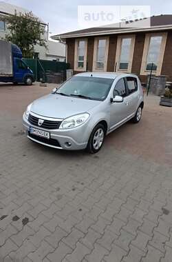 Хетчбек Dacia Sandero 2008 в Сумах