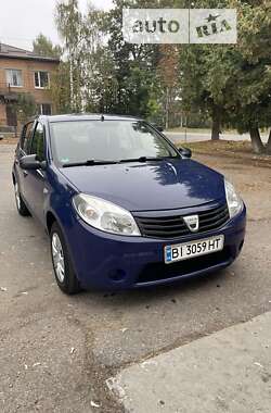 Хетчбек Dacia Sandero 2009 в Глобиному