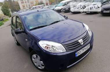 Хетчбек Dacia Sandero 2009 в Тернополі