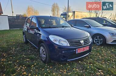 Хетчбек Dacia Sandero 2009 в Маневичах