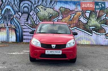 Хетчбек Dacia Sandero 2009 в Києві