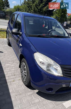 Хетчбек Dacia Sandero 2009 в Рівному