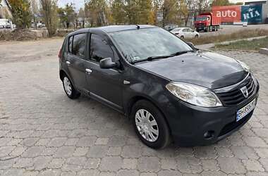 Хетчбек Dacia Sandero 2009 в Миколаєві