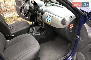 Хетчбек Dacia Sandero 2009 в Конотопі