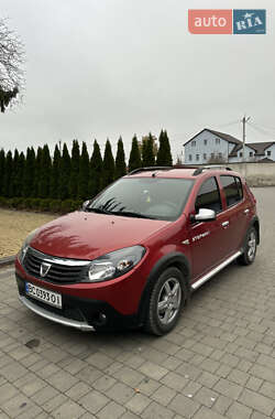 Хетчбек Dacia Sandero 2012 в Львові