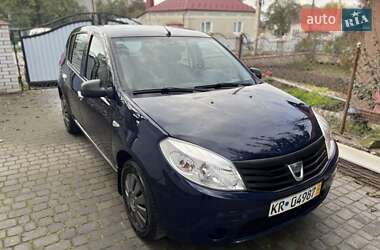 Хетчбек Dacia Sandero 2011 в Хмельницькому