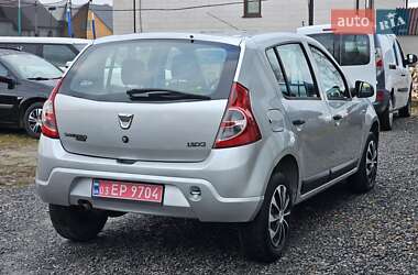 Хетчбек Dacia Sandero 2009 в Любешові