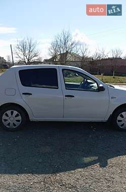 Хэтчбек Dacia Sandero 2008 в Коломые