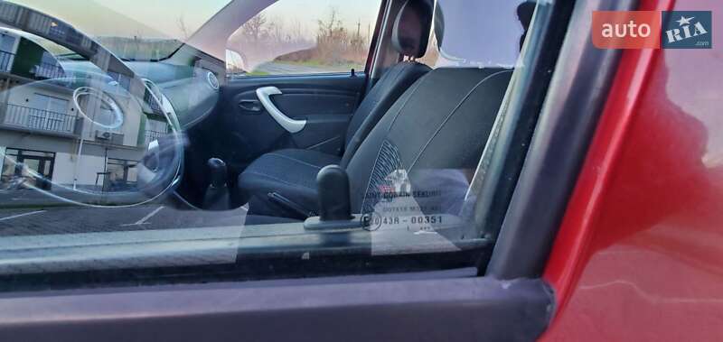 Хэтчбек Dacia Sandero 2012 в Винниках