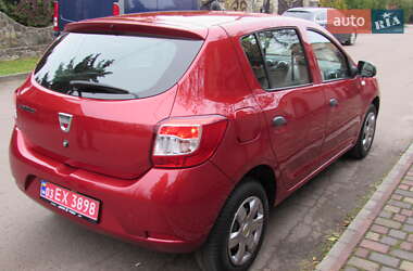 Хэтчбек Dacia Sandero 2013 в Ровно