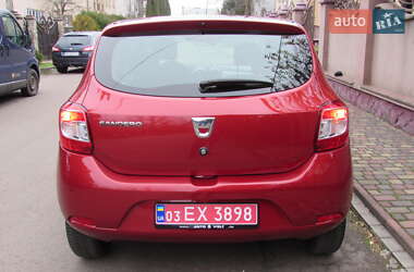 Хэтчбек Dacia Sandero 2013 в Ровно