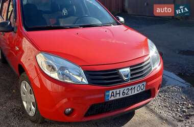 Хэтчбек Dacia Sandero 2011 в Броварах