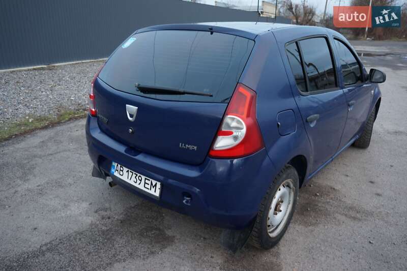 Хетчбек Dacia Sandero 2009 в Вінниці