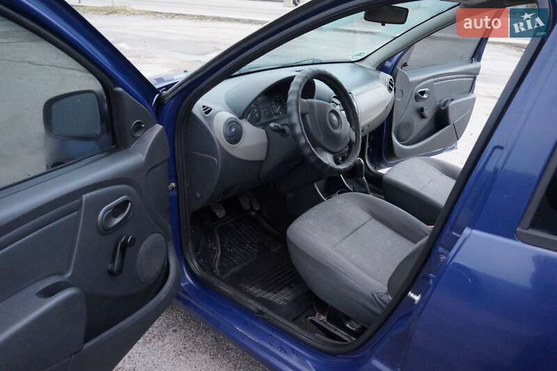 Хетчбек Dacia Sandero 2009 в Вінниці