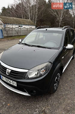 Хэтчбек Dacia Sandero 2011 в Переяславе