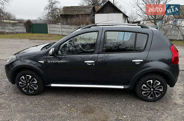 Хэтчбек Dacia Sandero 2011 в Переяславе