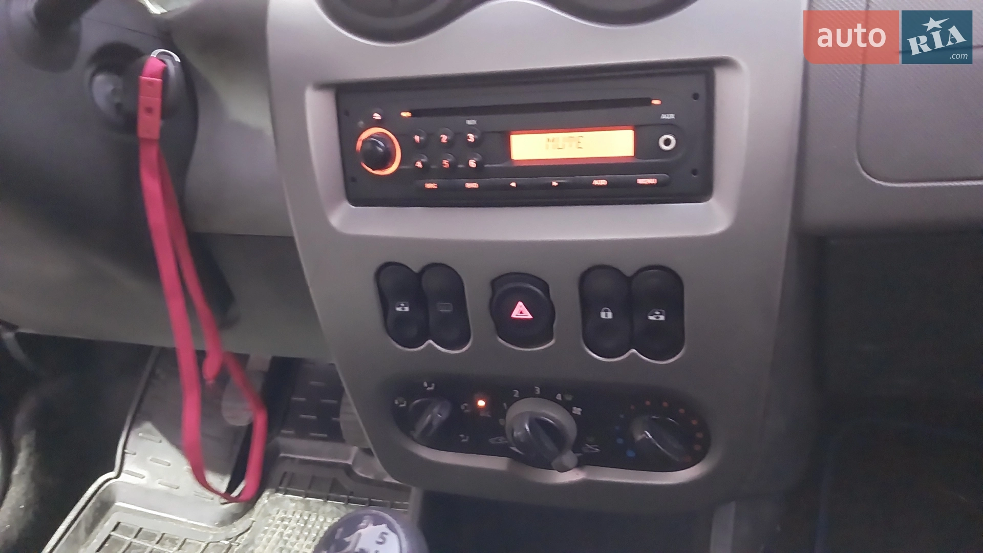2011 Dacia Sandero - мініатюра 18