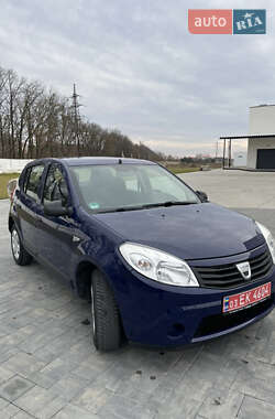 Хетчбек Dacia Sandero 2009 в Луцьку