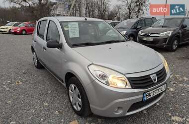 Хетчбек Dacia Sandero 2011 в Рівному