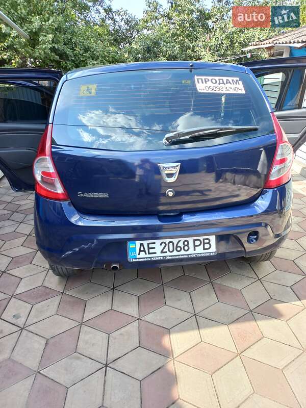Хетчбек Dacia Sandero 2012 в Павлограді