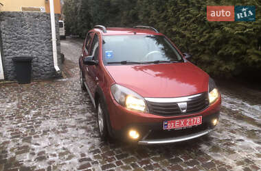 Хетчбек Dacia Sandero 2010 в Рівному