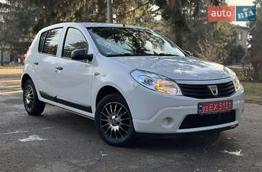 Хетчбек Dacia Sandero 2009 в Умані