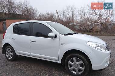 Хетчбек Dacia Sandero 2009 в Сумах