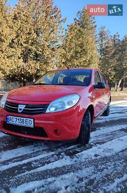 Хетчбек Dacia Sandero 2009 в Луцьку