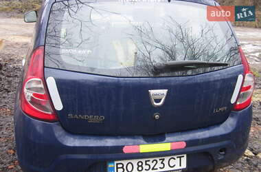 Хетчбек Dacia Sandero 2009 в Тернополі