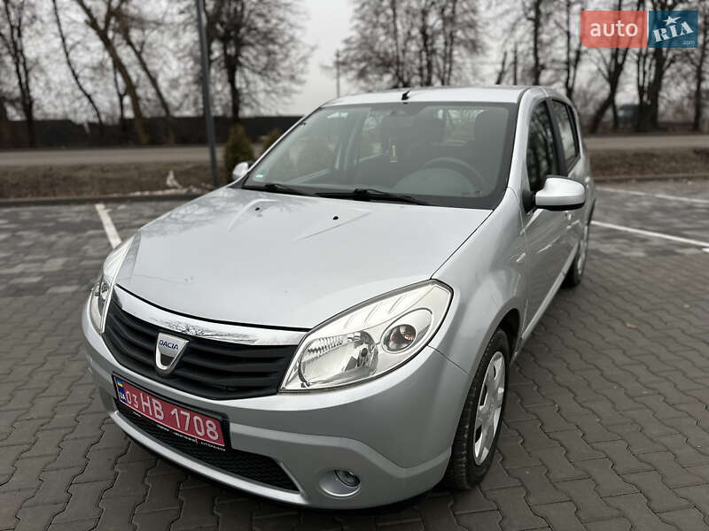 Хетчбек Dacia Sandero 2008 в Вінниці