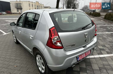 Хетчбек Dacia Sandero 2008 в Вінниці