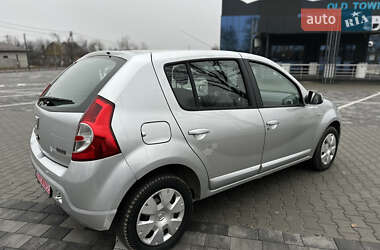 Хетчбек Dacia Sandero 2008 в Вінниці