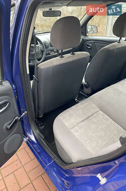 Хэтчбек Dacia Sandero 2009 в Хороле