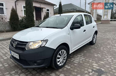 Хетчбек Dacia Sandero 2013 в Острозі