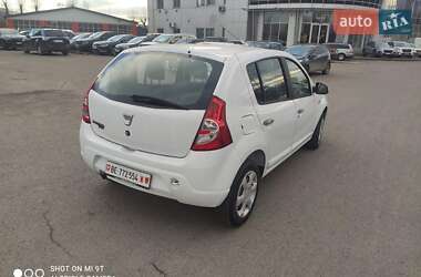 Хетчбек Dacia Sandero 2010 в Львові