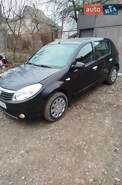 Хетчбек Dacia Sandero 2009 в Харкові