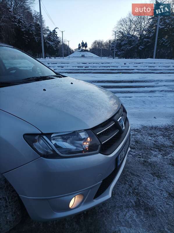 Dacia Sandero 2014