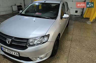 Хэтчбек Dacia Sandero 2014 в Пятихатках