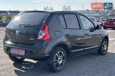 Хэтчбек Dacia Sandero 2009 в Ровно