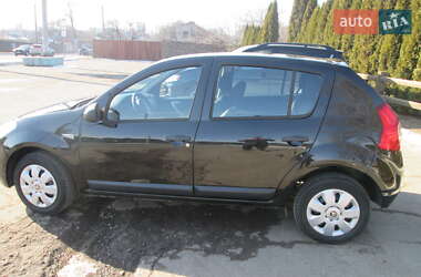 Хетчбек Dacia Sandero 2011 в Чернігові