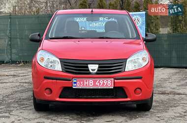 Хэтчбек Dacia Sandero 2009 в Ровно