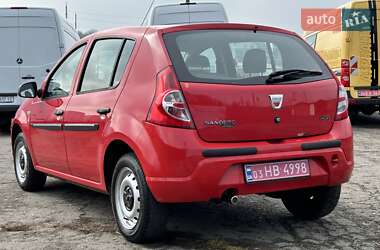 Хэтчбек Dacia Sandero 2009 в Ровно