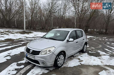 Хетчбек Dacia Sandero 2010 в Конотопі