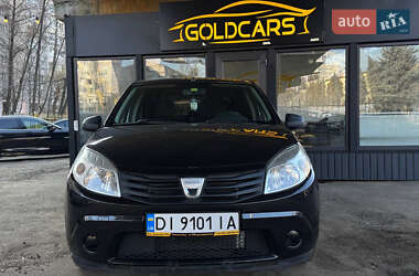 Хетчбек Dacia Sandero 2010 в Львові