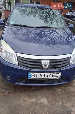 Хэтчбек Dacia Sandero 2009 в Лубнах