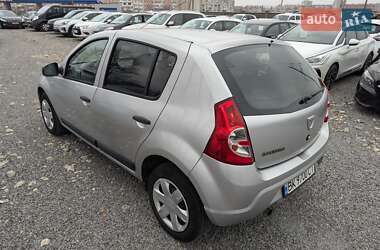 Хэтчбек Dacia Sandero 2011 в Ровно