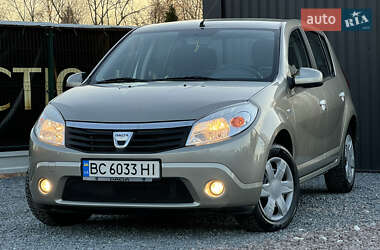 Хетчбек Dacia Sandero 2009 в Дрогобичі