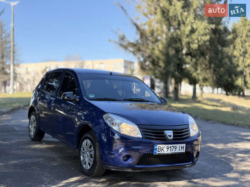 Dacia Sandero 2009